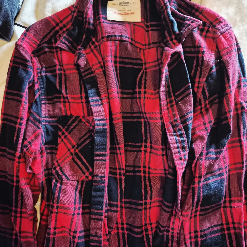 Urban Pipeline Red and Black Plaid Flannel Shirt